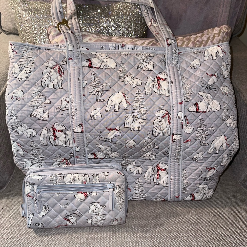 Full set Christmas Polar Bear Vera Bradley!